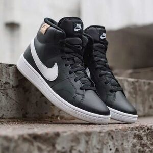 ✔️Size 6 - NWT: NIKE - Women's Court Royale 2 Mid Sneakers